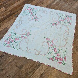 Vintage 1930s Embroidered Tablecloth